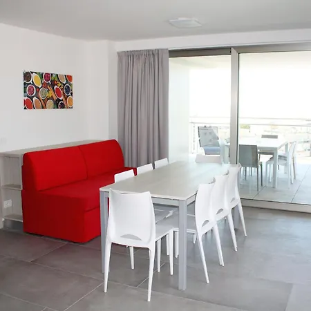 דירה Bright Flat In Piazza Fontana ליגננו סביאדורו
