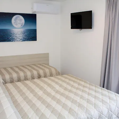 Bright Flat In Piazza Fontana *