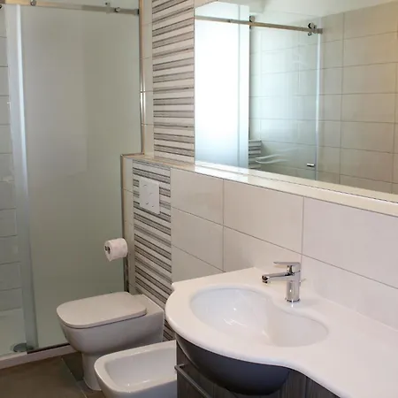 Bright Flat In Piazza Fontana